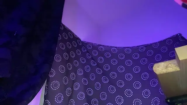 Guyst049's Live XXX Chat