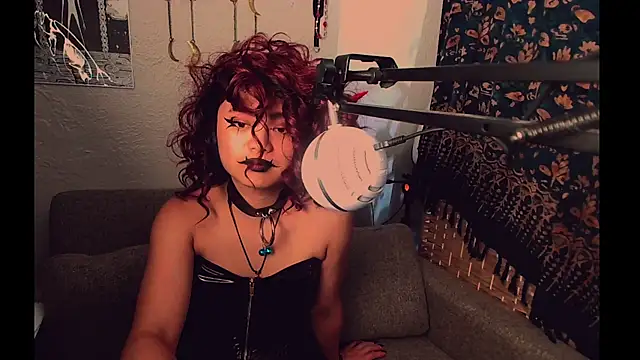 Živý XXX chat DemonessAzazel