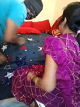 INDIANDESIMATURE 即時 XXX 聊天