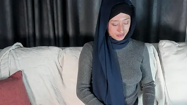 Вебкам-шоу adila_anich
