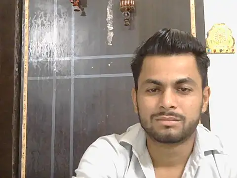 Stubborndesiboy's Live XXX Chat