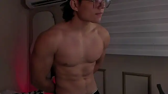 Thony_Big Pertunjukan Webcam