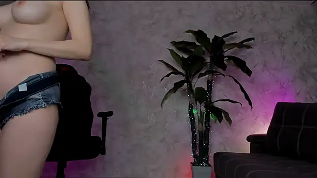 Emma7 webcam show