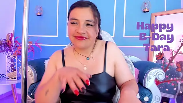 TaraTaylorr – Live XXX-chat