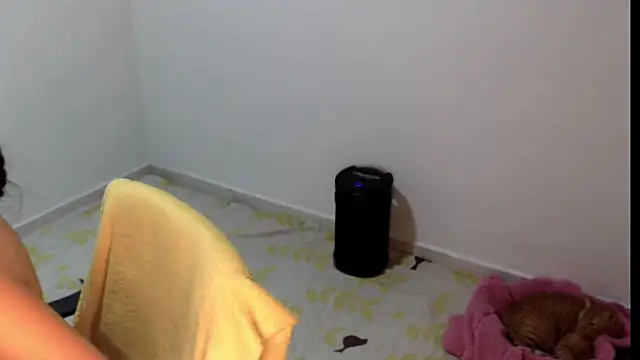 XXX chat uživo modela meganmiauu