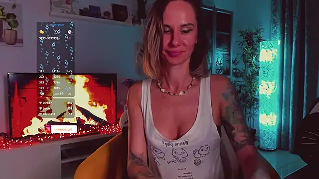 Show modela trafka_murafka na web-kameri