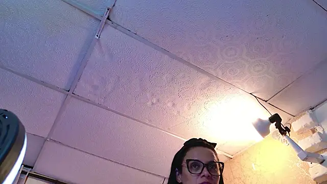 Онлайн чат XXX QueenSallyDesire