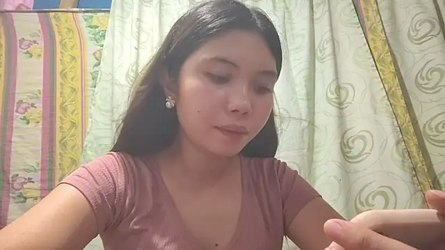Chat +18 de RegenaKhanponaphan ao vivo