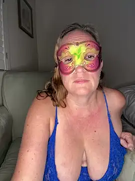 largeboobies30: διαδικτυακό σόου στην κά μερα