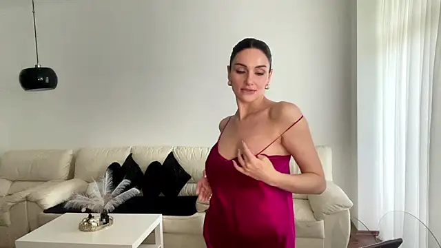 RoxelleSilvara69's Live XXX Chat