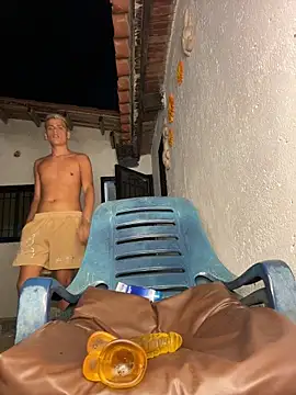 PrincesLeo Adlı Modelin Canlı XXX Sohbeti