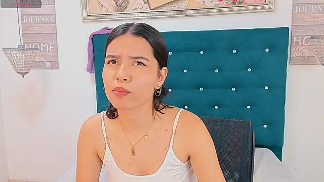 meganrousx live XXX chat