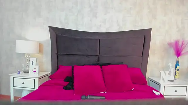 NahomyCarther's Live XXX Chat