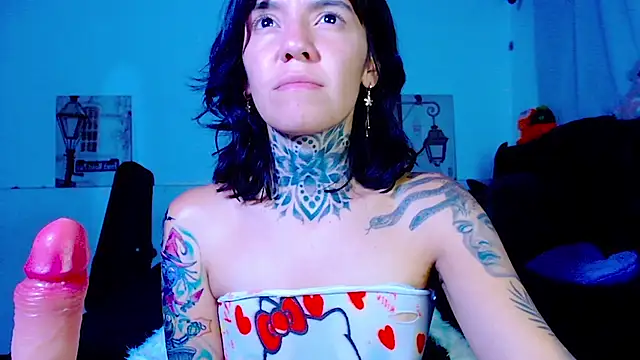 LannieGonzales élő XXX-chatje