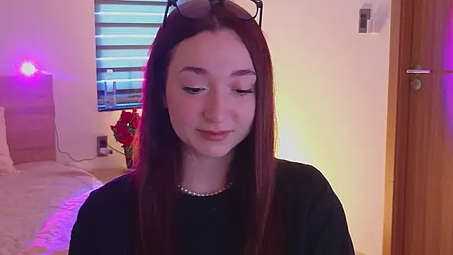 YasmineWestのライブXXXチャット