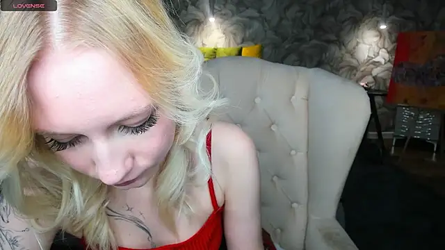 Elizabeth_Adams élő XXX-chatje