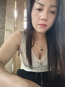 Онлайн чат XXX Ngocmai_lazdy