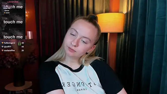 mila_glow1's Live XXX Chat