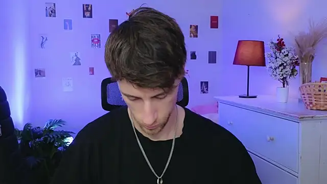 mark_caron élő XXX-chatje