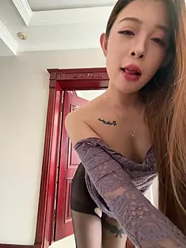 tuanzi125216 在線直播表演