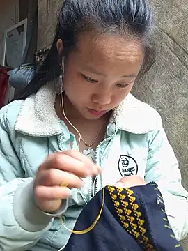 liu-liusexy Adlı Modelin Canlı XXX Sohbeti