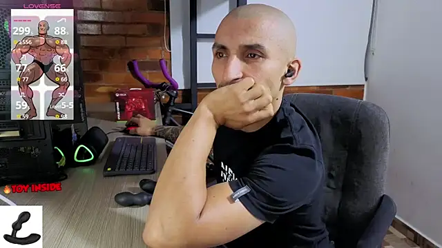 Chat XXX Live Marck_Muscle