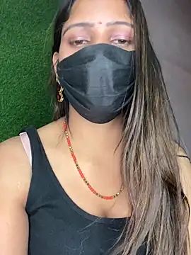 HOTTY-TINA élő XXX-chatje