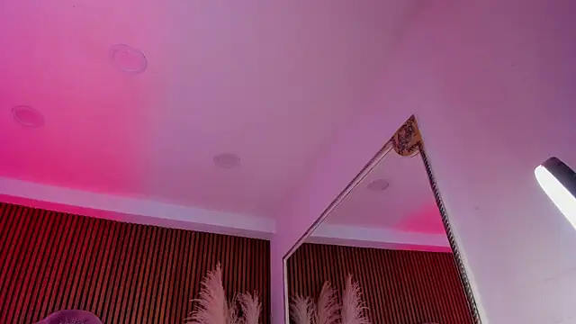 Chat +18 de Elena-Rosse ao vivo