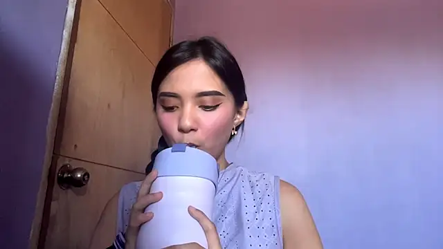 LiliaMadon élő XXX-chatje