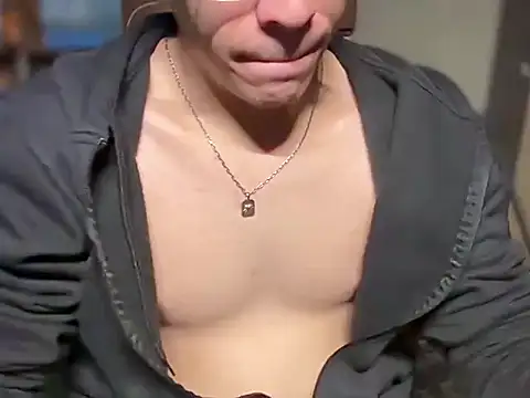 um_nerd_novinho élő XXX-chatje