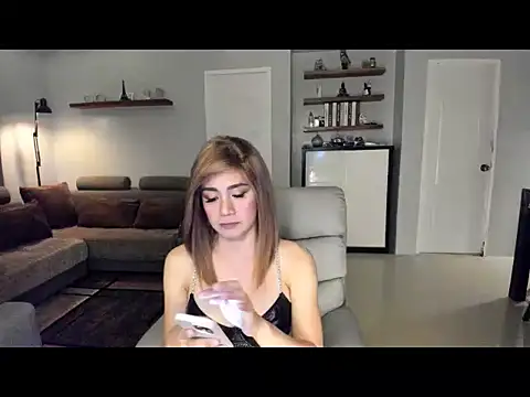 FleshOfVixen69 网络视讯表演