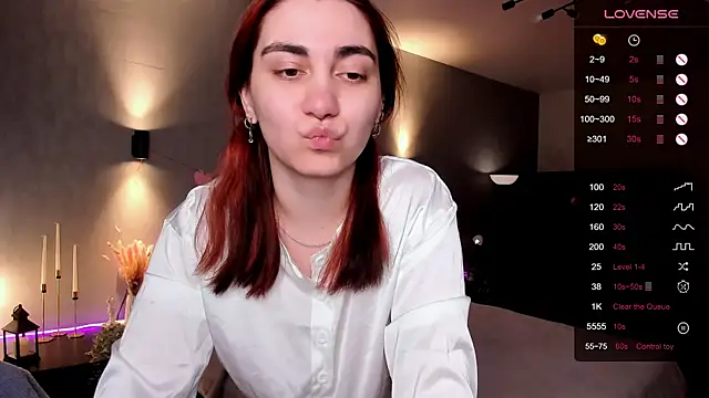 Chatroom XXX en direct de hannacheekss_