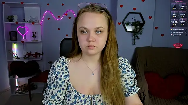 XXX chat uživo modela keri_ti