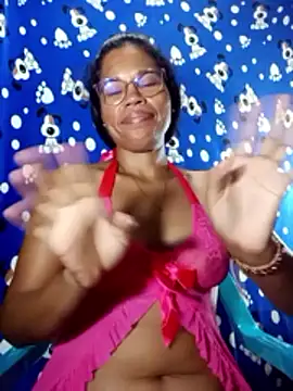 Yandris_1212 élő XXX-chatje