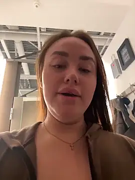 KiraSunshine's Live XXX Chat