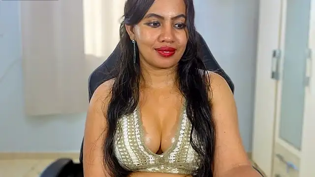 FannyXhot Adlı Modelin Canlı XXX Sohbeti
