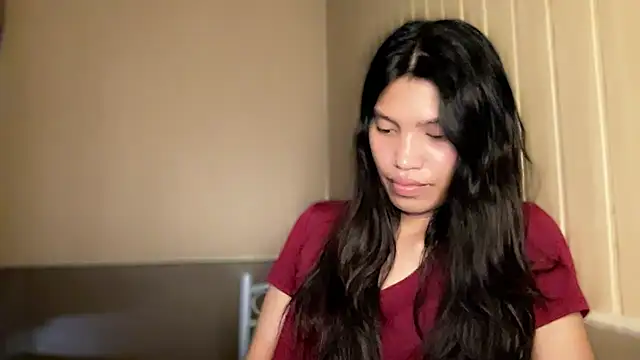 Chat +18 de Yourgoddess_jayve ao vivo