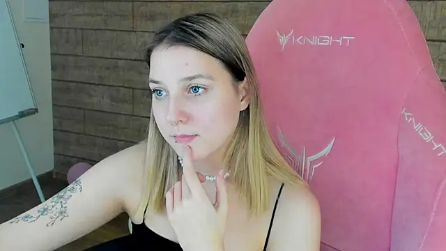 TinnaBurton Adlı Modelin Canlı XXX Sohbeti