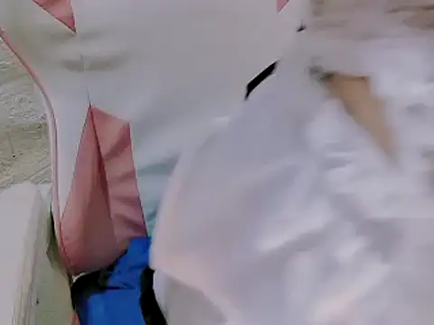 XXX chat uživo modela Alinee777