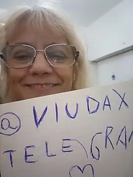 MatureElegantWidow Adlı Modelin Web Kamerası Şovu
