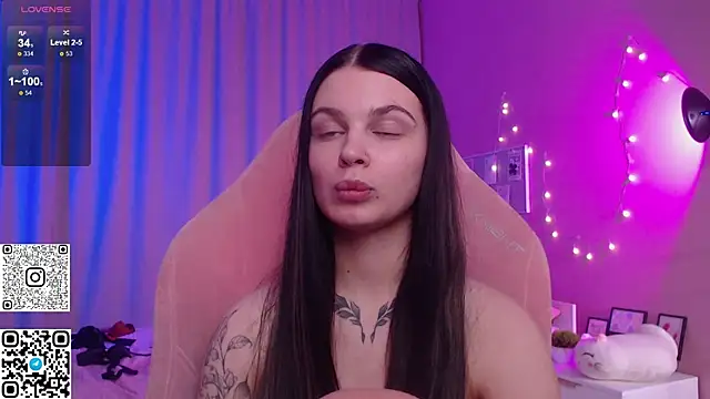 Chat XXX ao vivo de Michela_Fruet
