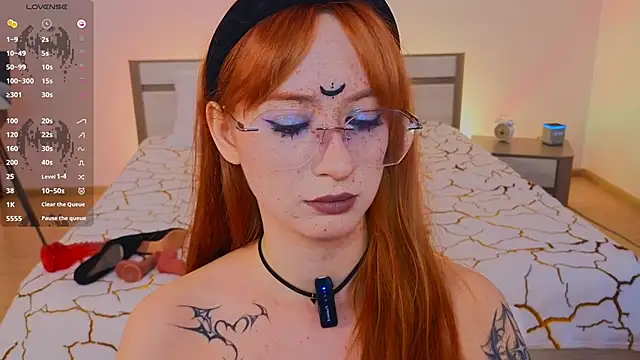 WICKEDEMBER Adlı Modelin Canlı XXX Sohbeti
