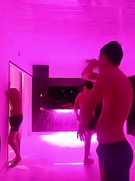 Show de webcam de 3hornys-straights