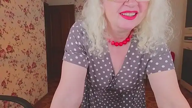 Maya_Mayflower: απευθείας συνομιλία ΧΧΧ