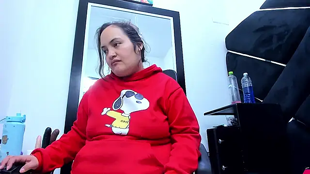 Živý XXX chat MiaRouss69