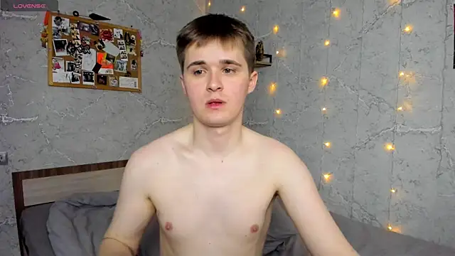 Show modela Mark_Bearcub na web-kameri