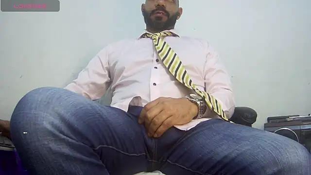 bruce_bigg's Live XXX Chat