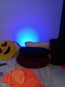 Piafisher_2's Live XXX Chat