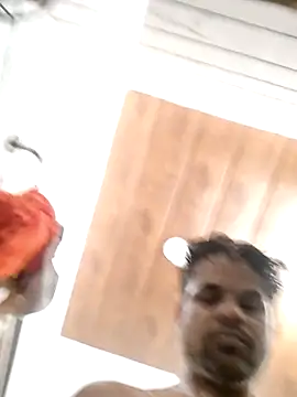 tkstanu's Live XXX Chat