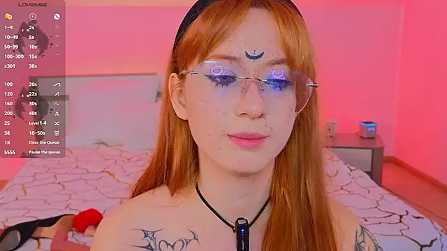WICKEDEMBER Live XXX Chat